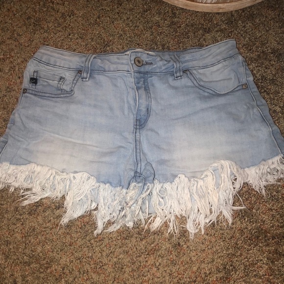 Kancan Jean Shorts 🤍 - Picture 1 of 3